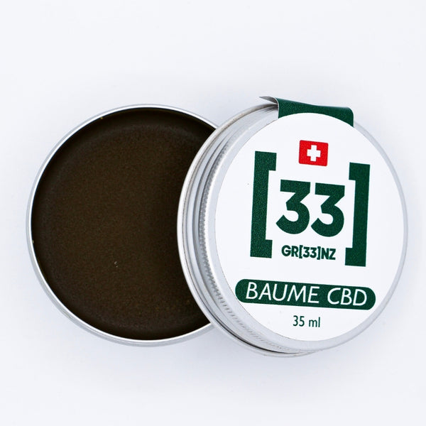 Photo du baume au CBD bio GR33NZ, conçu à partir de chanvre cultivé en agriculture biologique. Produit naturel pour le soin et la détente quotidienne.