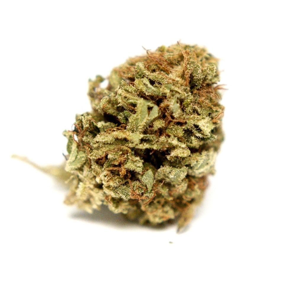 Fleur CBD Hawaiian Haze en packshot. Têtes denses aux nuances vert clair et pistils orangés, chanvre contrôlé et légal en France.