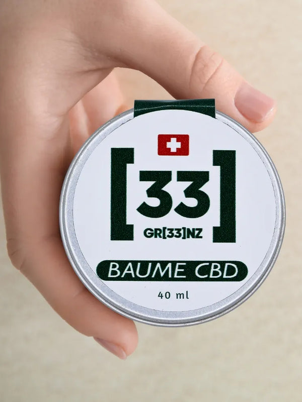 Pot de baume au CBD bio Gr33nz de 40 ml, fabriqué en Suisse. Idéal pour soulager les tensions musculaires