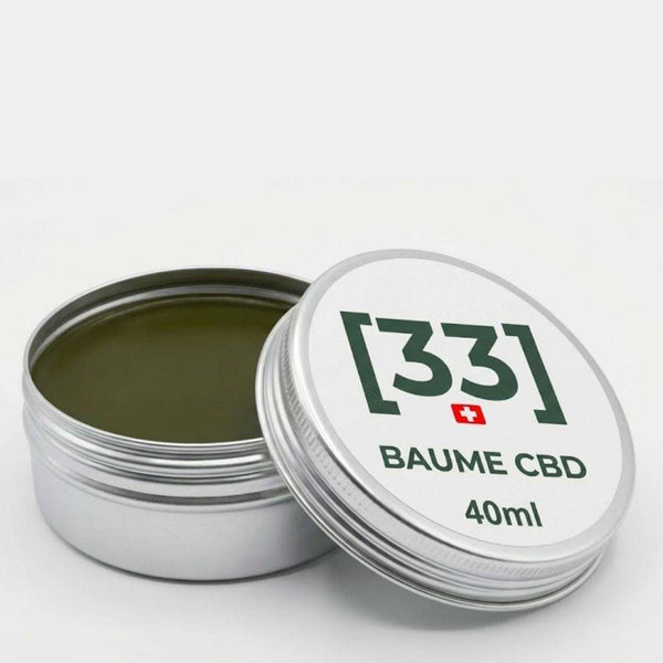 Photo du baume au CBD bio GR33NZ, conçu à partir de chanvre cultivé en agriculture biologique. Produit naturel pour le soin et la détente quotidienne.